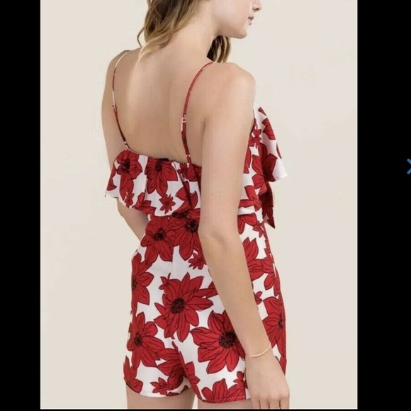 FRANCESCA’S RED CALIA FLORAL RUFFLE ROMPER - Picture 7 of 8